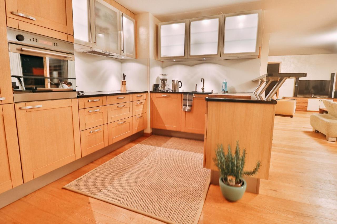 Seehaus Lake View 3-Bedroom Apartment Iseltwald Ngoại thất bức ảnh